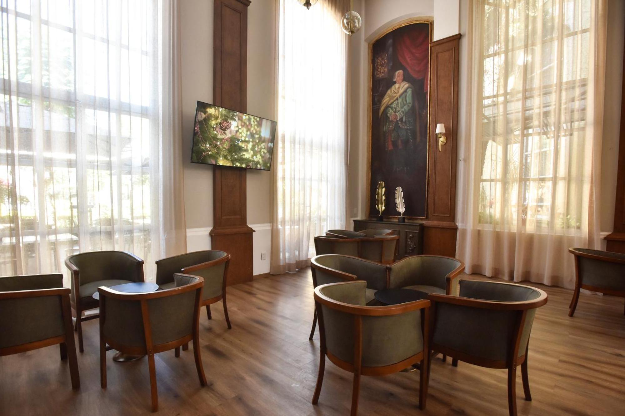 Plaza Camelinas Hotel Querétaro Екстериор снимка